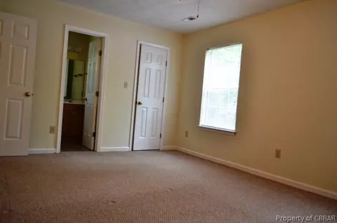 8769 Marlfield Rd, Gloucester, VA 23061 photo 9