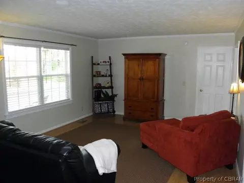 5436 Ark Rd, Gloucester, VA 23061 photo 2