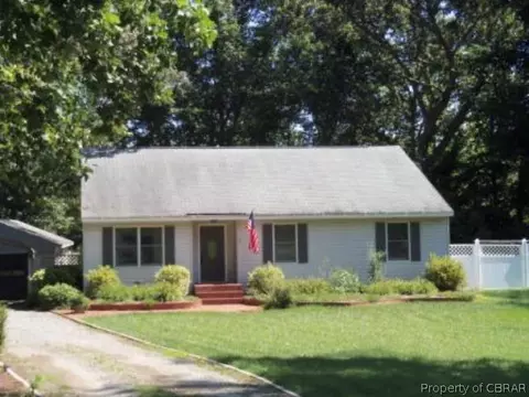 7321 Edgehill St, Gloucester, VA 23061 photo 2