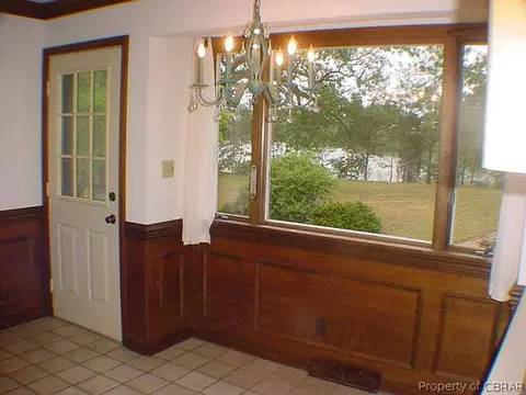 8034 Cloister Dr, Gloucester, VA 23061 photo 4