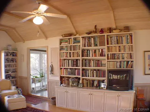 8034 Cloister Dr, Gloucester, VA 23061 photo 7