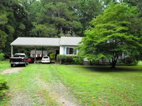 6341 Meadow Dr, Gloucester, VA 23061 photo 1