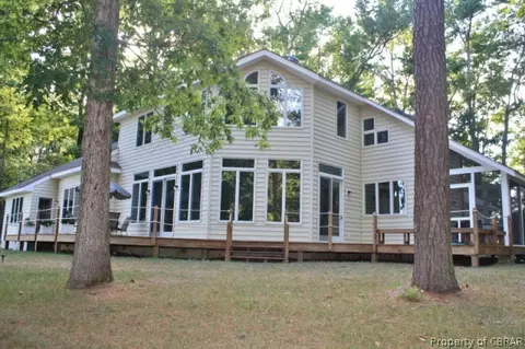 267 Cedar Pointe Dr, Weems, VA 22576 photo 3