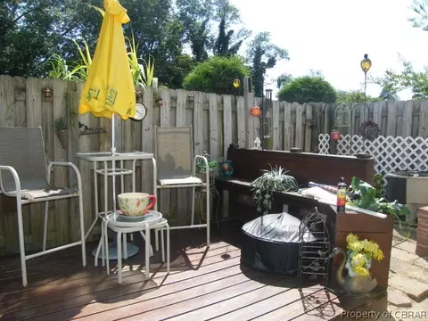 7668 The Points Pl, Gloucester Point, VA 23062 photo 6