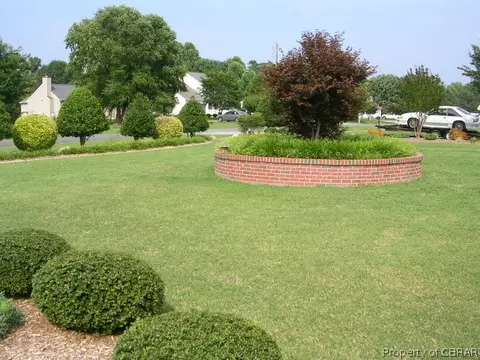 6776 Magnolia Dr, Gloucester, VA 23061 photo 7