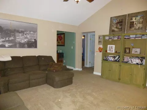 3384 Cappahosic Rd, Gloucester, VA 23061 photo 2