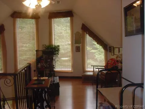 9087 Marlfield Rd, Gloucester, VA 23061 photo 7