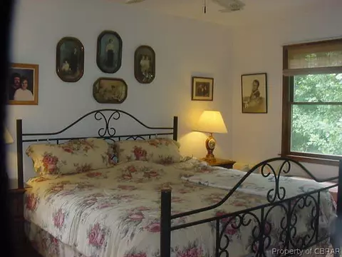 9087 Marlfield Rd, Gloucester, VA 23061 photo 10