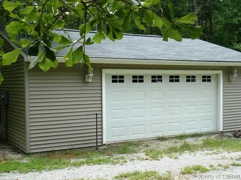10324 Labrador Xing, Gloucester, VA 23061 photo 7
