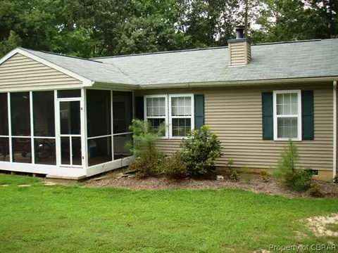 10324 Labrador Xing, Gloucester, VA 23061 photo 2