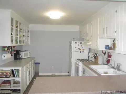 2691 Hickory Fork Rd, Gloucester, VA 23061 photo 4