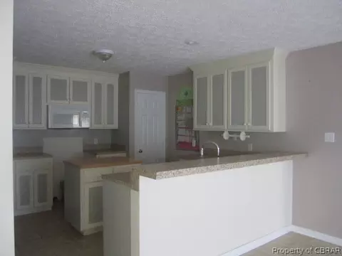7988 Crab Thicket Rd, Gloucester, VA 23061 photo 9