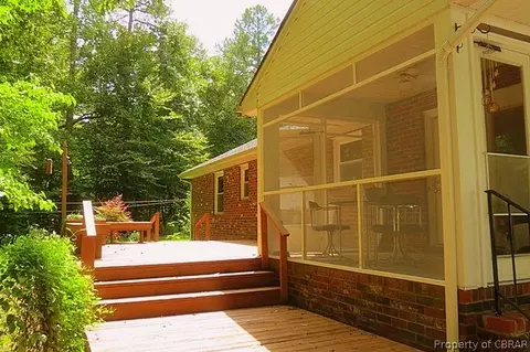 10558 Freewelcome Ln, Dutton, VA 23050 photo 14
