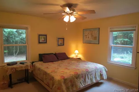 10558 Freewelcome Ln, Dutton, VA 23050 photo 17