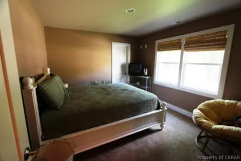 6907 Fields Landing Rd, Hayes, VA 23072 photo 15