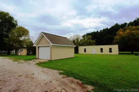 6907 Fields Landing Rd, Hayes, VA 23072 photo 17
