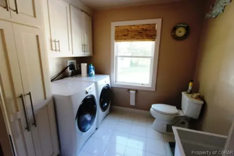 6907 Fields Landing Rd, Hayes, VA 23072 photo 11