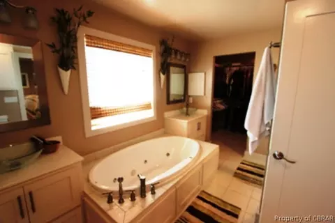 6907 Fields Landing Rd, Hayes, VA 23072 photo 14