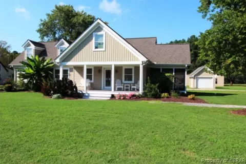 6907 Fields Landing Rd, Hayes, VA 23072 photo 1