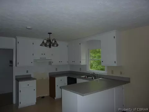 10097 Skillman Ln, Gloucester, VA 23061 photo 7