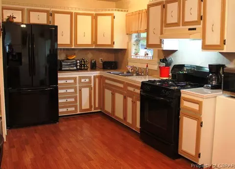 5464 Gum Fork Rd, Gloucester, VA 23061 photo 2