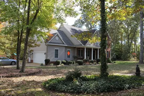 4144 Hall Oaks Dr, Gloucester, VA 23061 photo 9