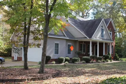 4144 Hall Oaks Dr, Gloucester, VA 23061 photo 2