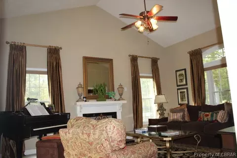 4144 Hall Oaks Dr, Gloucester, VA 23061 photo 19