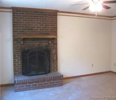 5327 Ware Neck Rd, Gloucester, VA 23061 photo 13