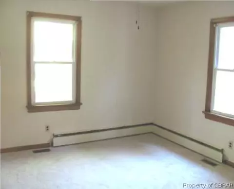 5327 Ware Neck Rd, Gloucester, VA 23061 photo 3