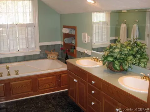 4533 Lake Harbor Dr, Gloucester, VA 23061 photo 15