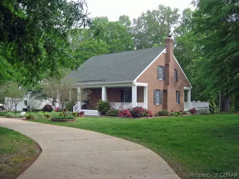 4533 Lake Harbor Dr, Gloucester, VA 23061 photo 1