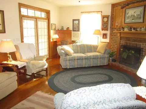 4533 Lake Harbor Dr, Gloucester, VA 23061 photo 7