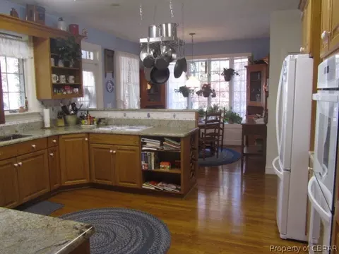 4533 Lake Harbor Dr, Gloucester, VA 23061 photo 11