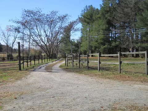 6169 Hall Town Rd, Gloucester, VA 23061 photo 14