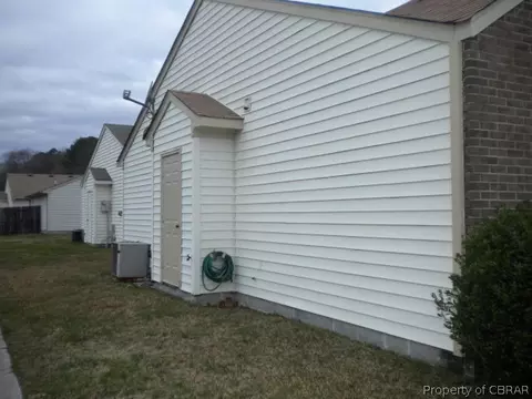 23 N Lake Loop, Hampton, VA 23666 photo 12