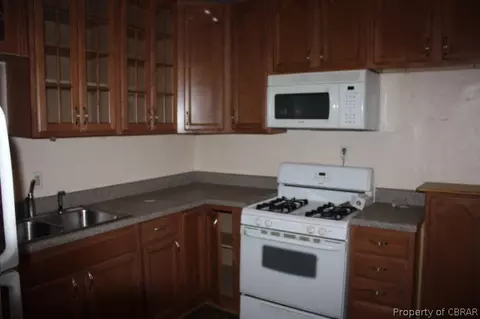 4016 Victoria Blvd, Hampton, VA 23669 photo 2
