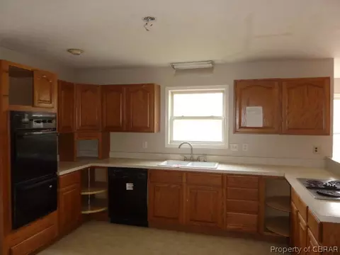 10158 Deer Trace Ln, Gloucester, VA 23061 photo 3