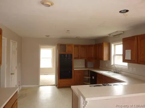 10158 Deer Trace Ln, Gloucester, VA 23061 photo 4