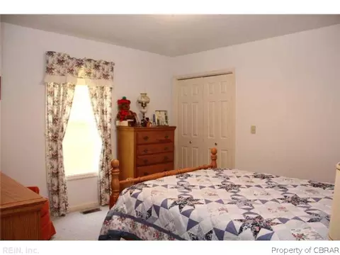 115 Dixie Dr, Dutton, VA 23050 photo 7