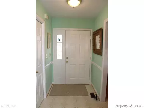 115 Dixie Dr, Dutton, VA 23050 photo 9