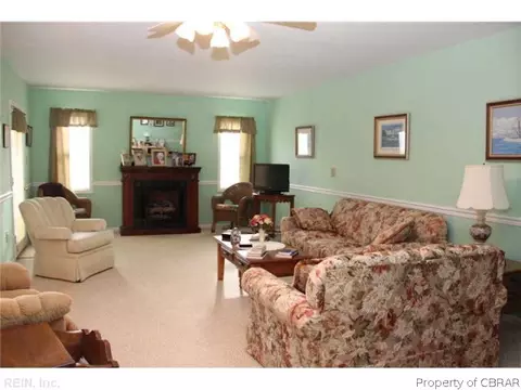 115 Dixie Dr, Dutton, VA 23050 photo 5