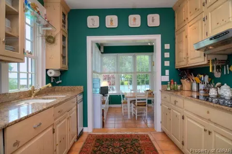 6606 Baiae Ln, Gloucester, VA 23061 photo 11