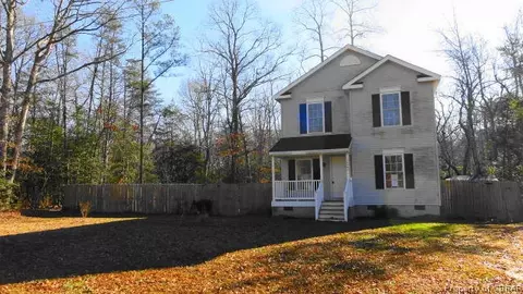 12297 Cedar Trl, Gloucester, VA 23061 photo 1