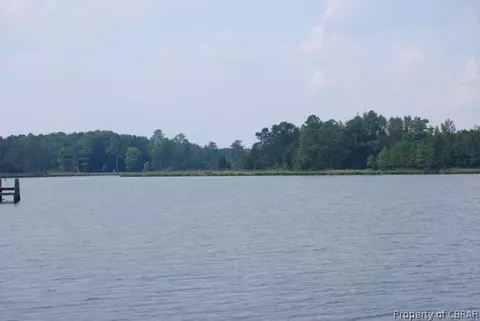 4477 Osprey Ln, Gloucester, VA 23061 photo 2