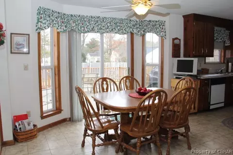 1487 Yorkview Dr, Gloucester Point, VA 23062 photo 18