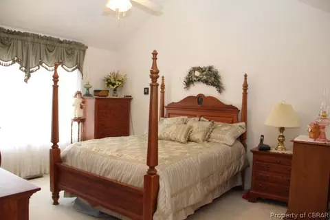 1487 Yorkview Dr, Gloucester Point, VA 23062 photo 12
