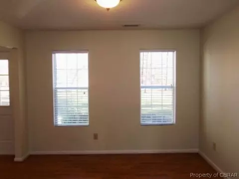 7164 Brendan Ct, Gloucester, VA 23061 photo 5