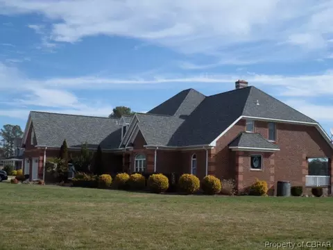 8765 Coles Landing Dr, Gloucester, VA 23061 photo 1