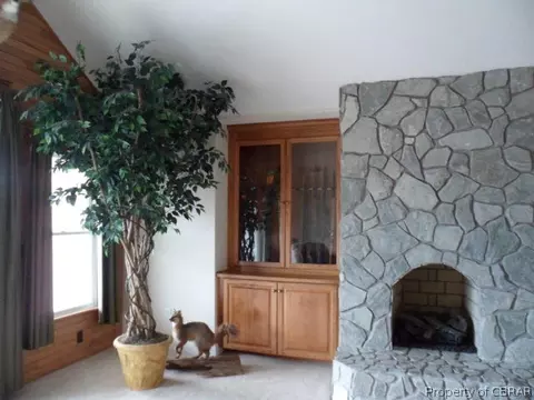 8765 Coles Landing Dr, Gloucester, VA 23061 photo 18